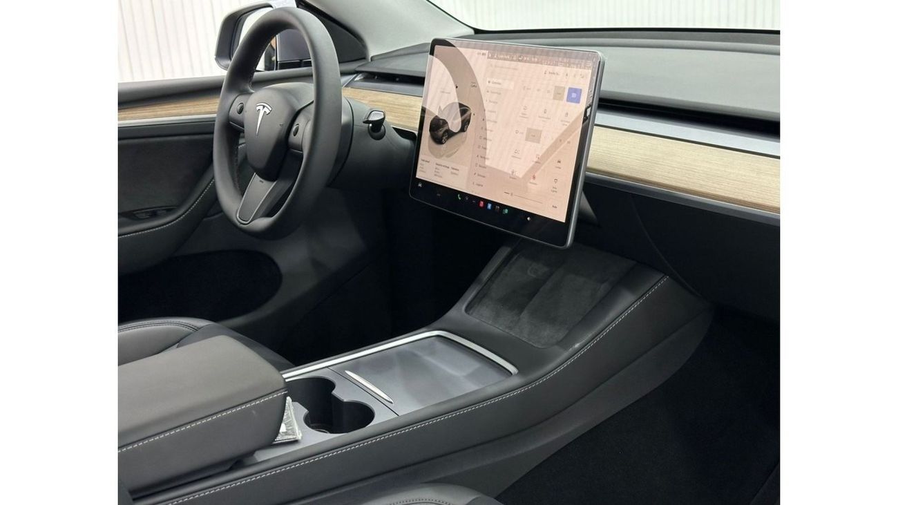 Tesla Model Y 2023 Tesla Model Y Long Range Dual Motor, Sep 2031 Tesla Battery Warranty, Autopilot, Low Kms, GCC