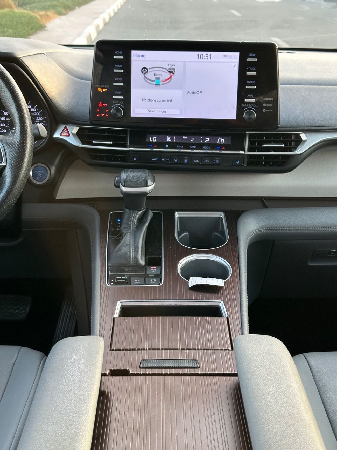 Toyota Sienna XLE Hybrid Sunroof Full Option 2022