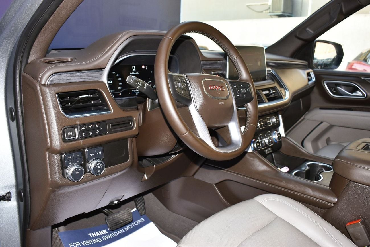 GMC Yukon AT4 5.3 V8 SLT (AWD)