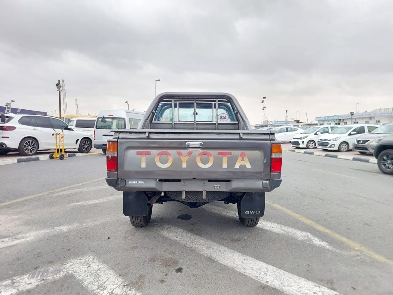 Toyota Hilux TOYOTA HILUX PICKUP RHD 1989 MODEL 2.8 L DIESEL MANUAL(PM05378)