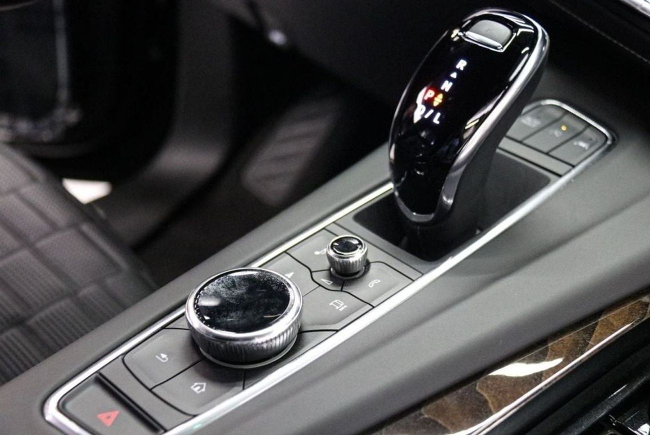 كاديلاك إسكالاد كاديلاك اسكاليد 4WD PREMIUM LUXURY PLATINUM 2023