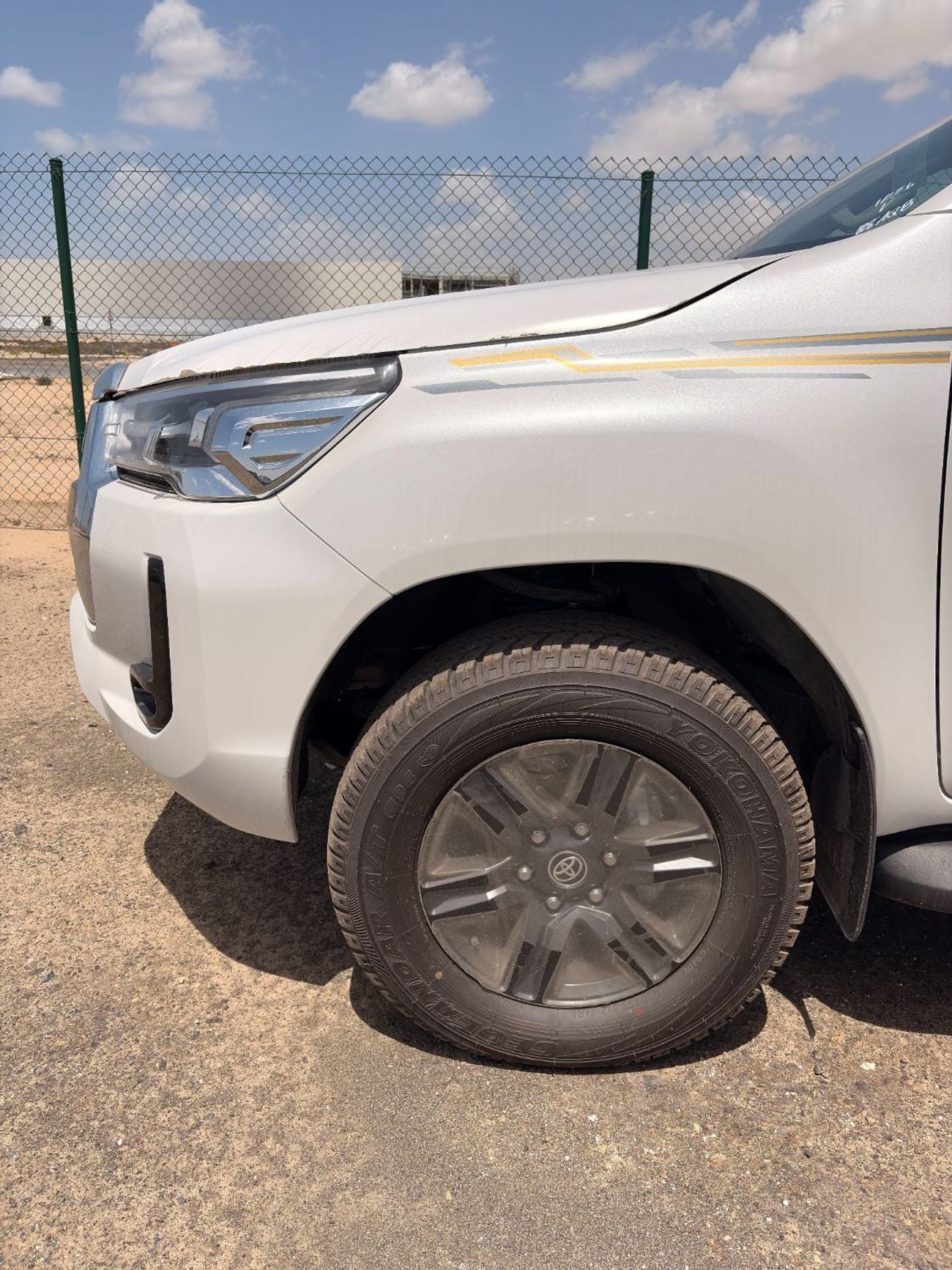 تويوتا هيلوكس Toyota Hilux 2.4L - SR5 4x4 Automatic Diesel - Full Option