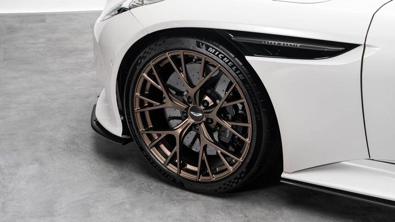 أستون مارتن DB12 - 2024 - GCC Specs - Under Warranty and Service Contract