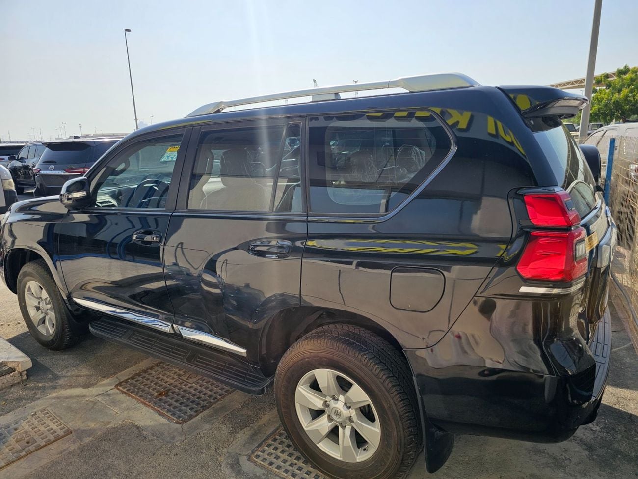 Toyota Prado TXL LHD 2.8L 1GD-FTV Diesel Engine Original Black Color cylinder Automatic Gear 4WD 7 Seats 5 Doors