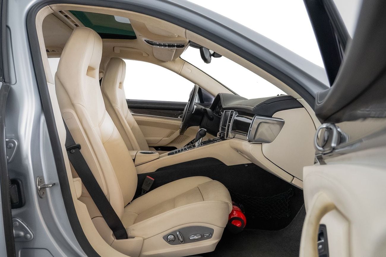Porsche Panamera GTS