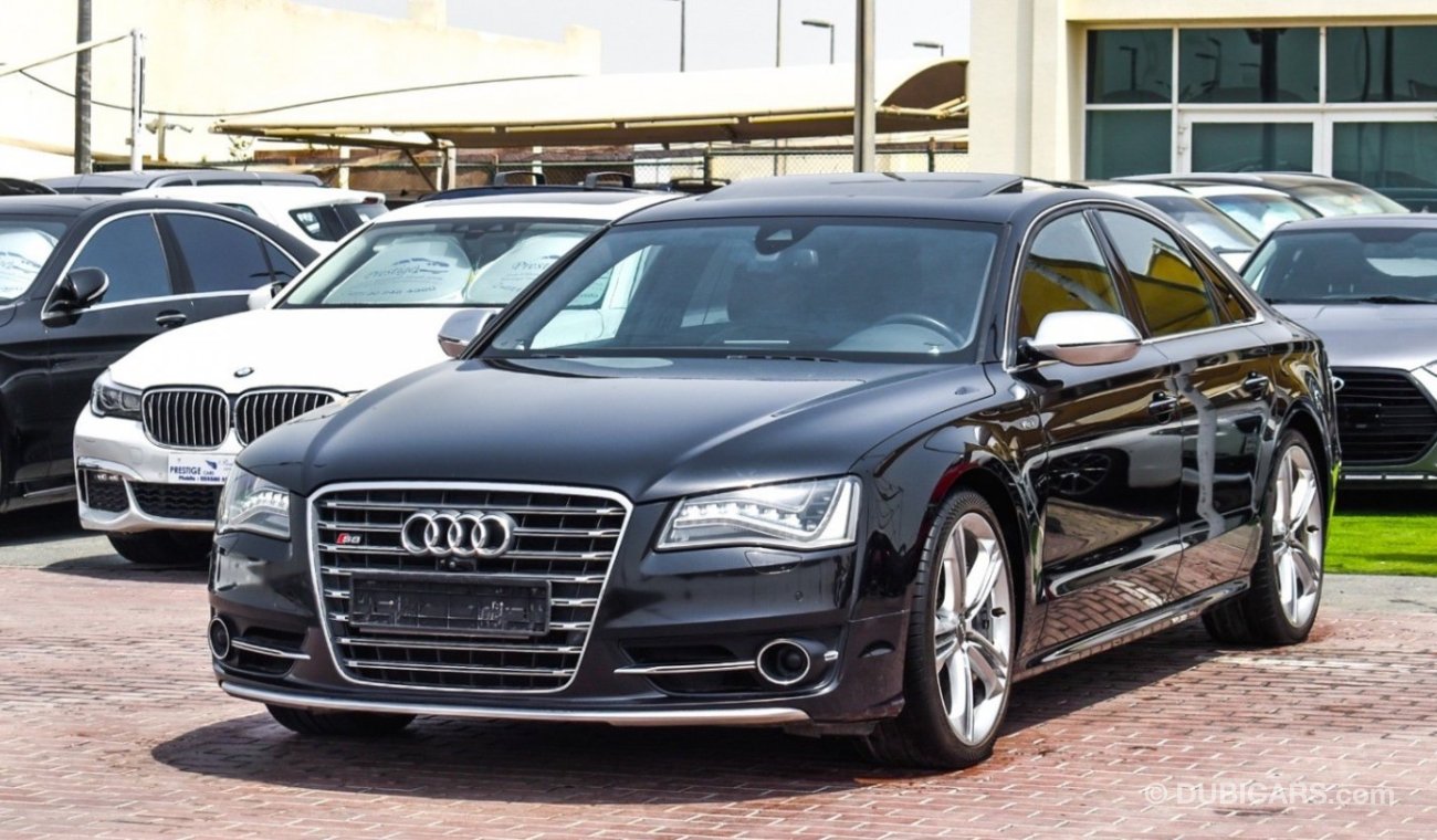 Audi S8