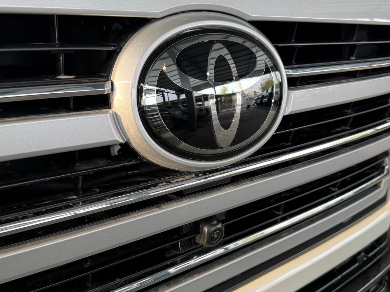 Toyota Land Cruiser 2026 LAND CRUISER 300 VX-HIGH 3.5 HYBRID TWINTURBO MHEV **EXPORT ONLY**التصدير فقط خارج الخليج***