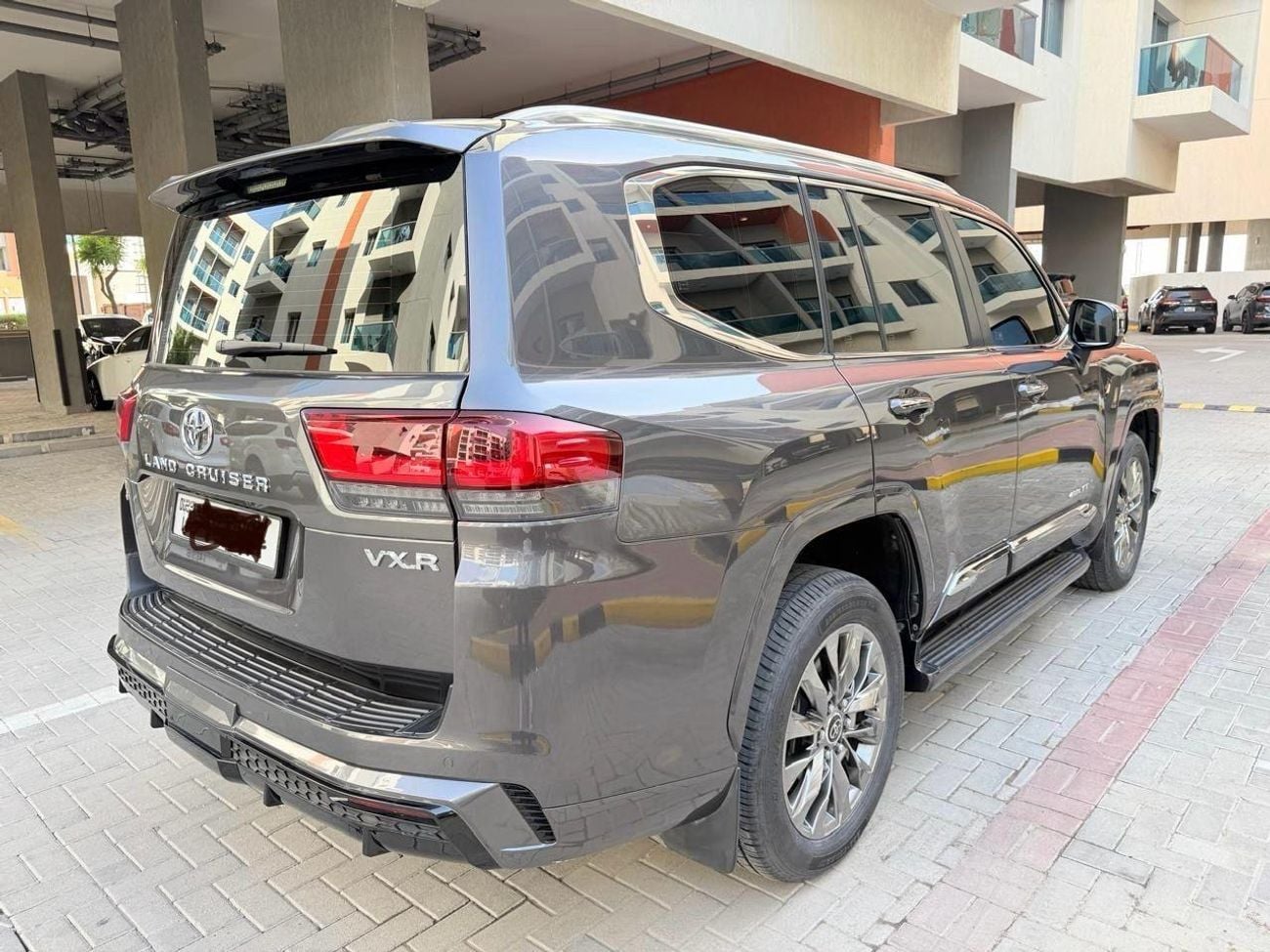 Toyota Land Cruiser VXR