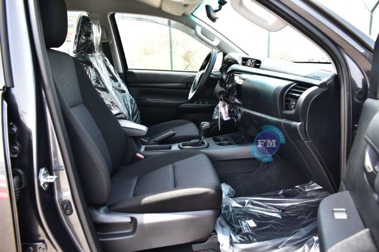 تويوتا هيلوكس Double Cab Pickup DLX-G 2.4L Diesel 4WD Automatic