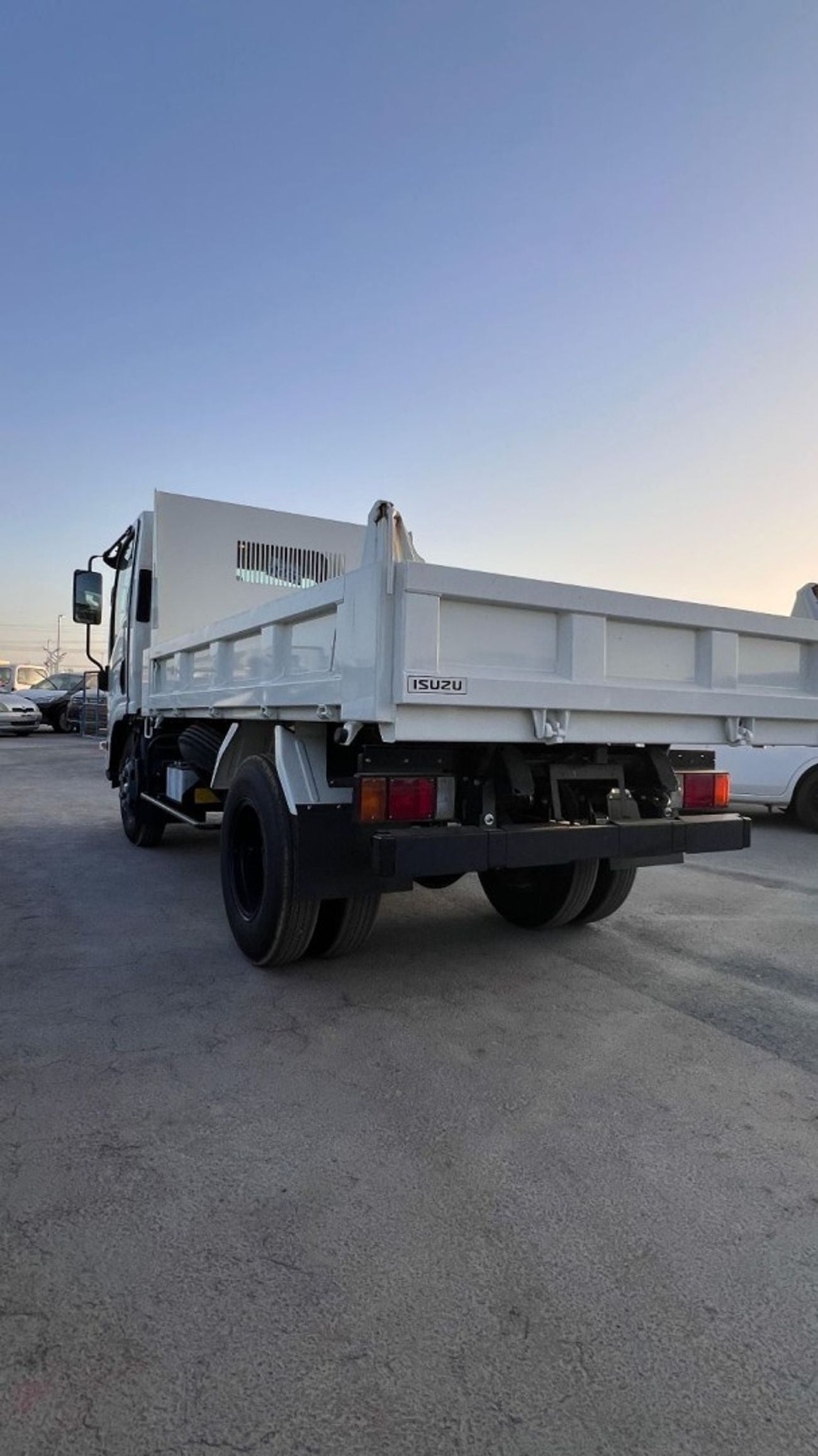إيسوزو NMR STD Isuzu Nmr Dumper Model 2024