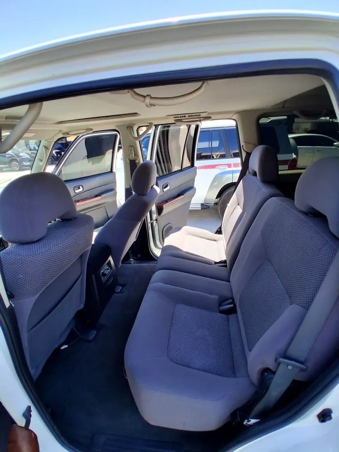 Nissan Patrol SAFARI نيسان فتك سفاري فل اوبشن GCC Specs