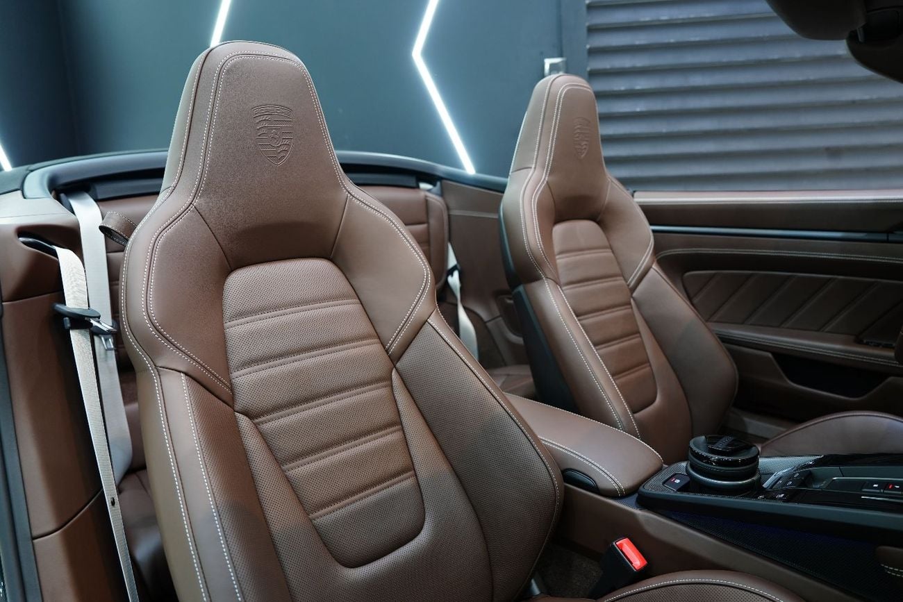 Porsche 911 CARRERA GTS Cabriolet, BRAND NEW, Lift System,Carbon Interior,360° Camera,Dealer Warr!