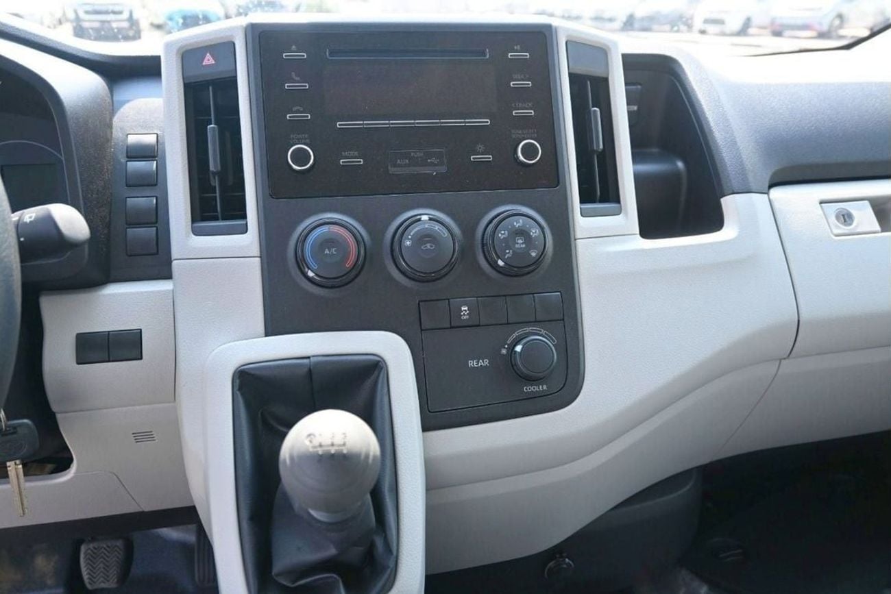 تويوتا هاياس HIACE 2025 3.5L VAN PETROL MANUAL TRANSMISSION