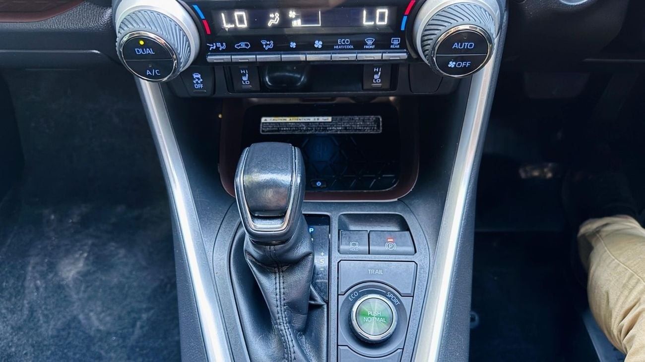 Toyota RAV4 PREMIUM CONDITION | HYBRID | 2020 | RHD