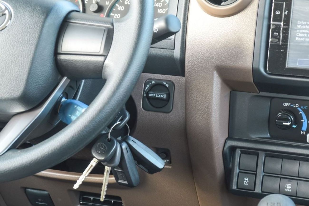 Toyota Land Cruiser TOYOTA LAND CRUISER 76 4.0L V6 4WD MT 5DOOR SUV 2024