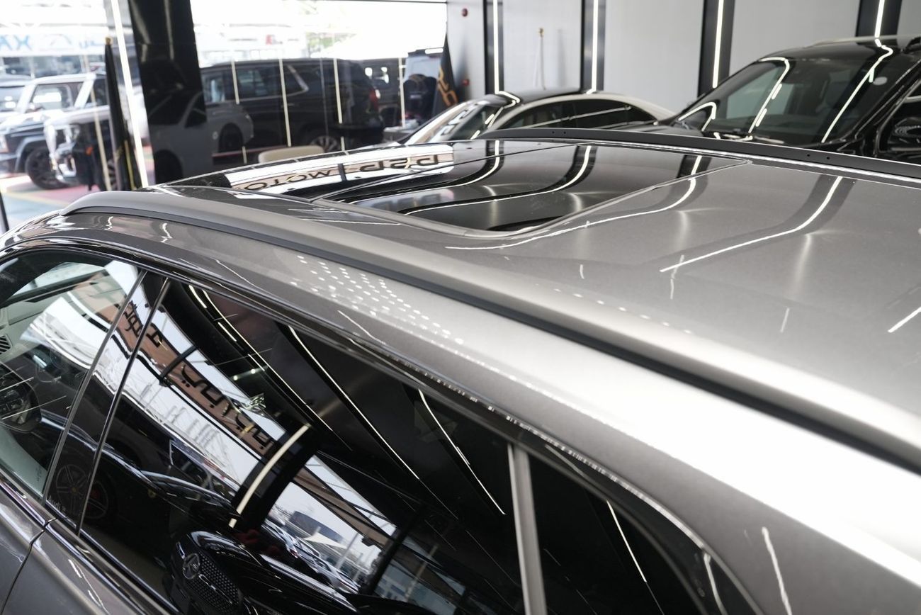 Audi Q8 55 TFSI quattro (340 HP) 2025 AUDI Q8 S-LINE 55 TFSI Quattro + 10% for local