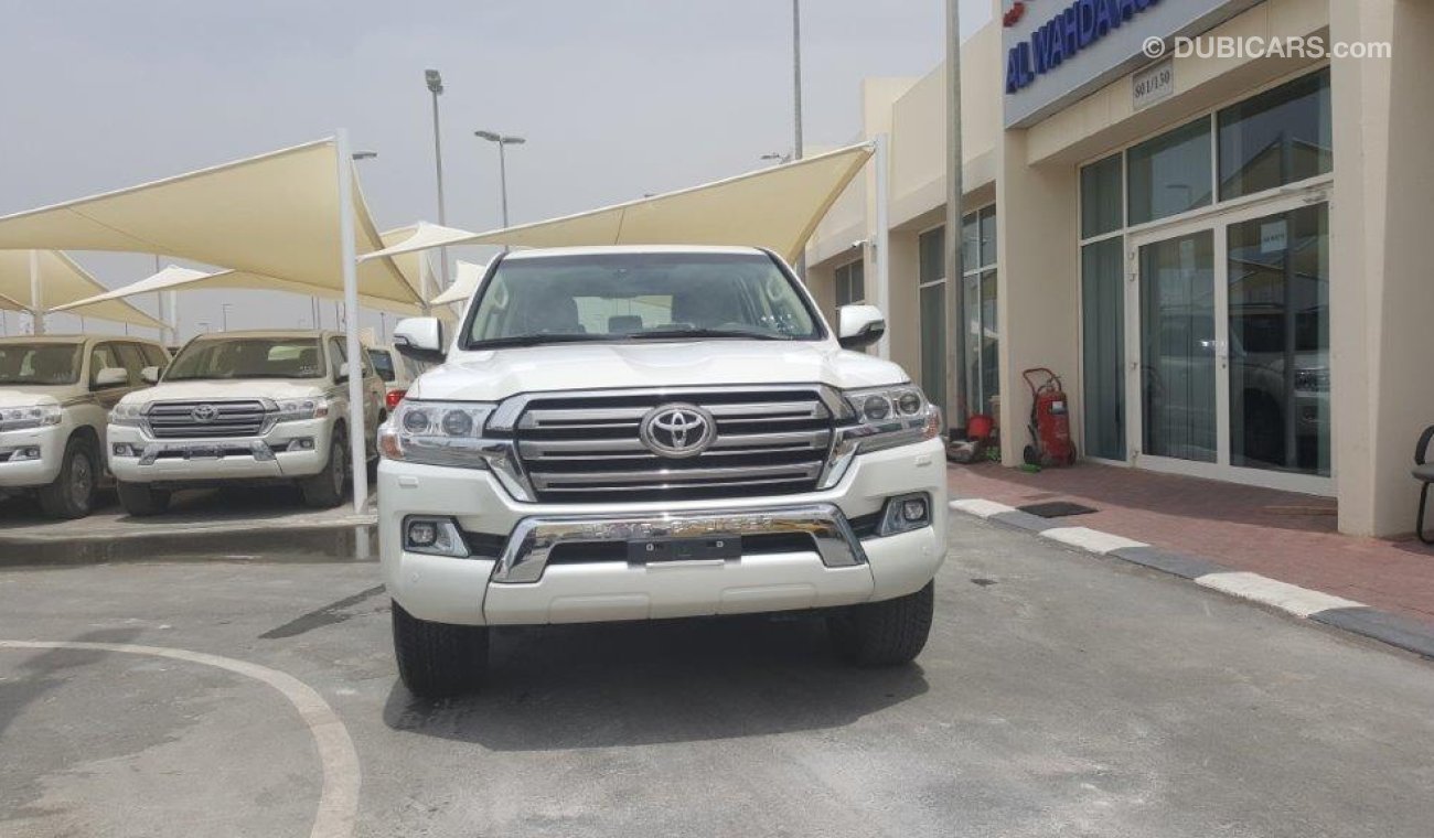 Toyota Land Cruiser 4.6L, GXR, Petrol engine, 8 cylinder