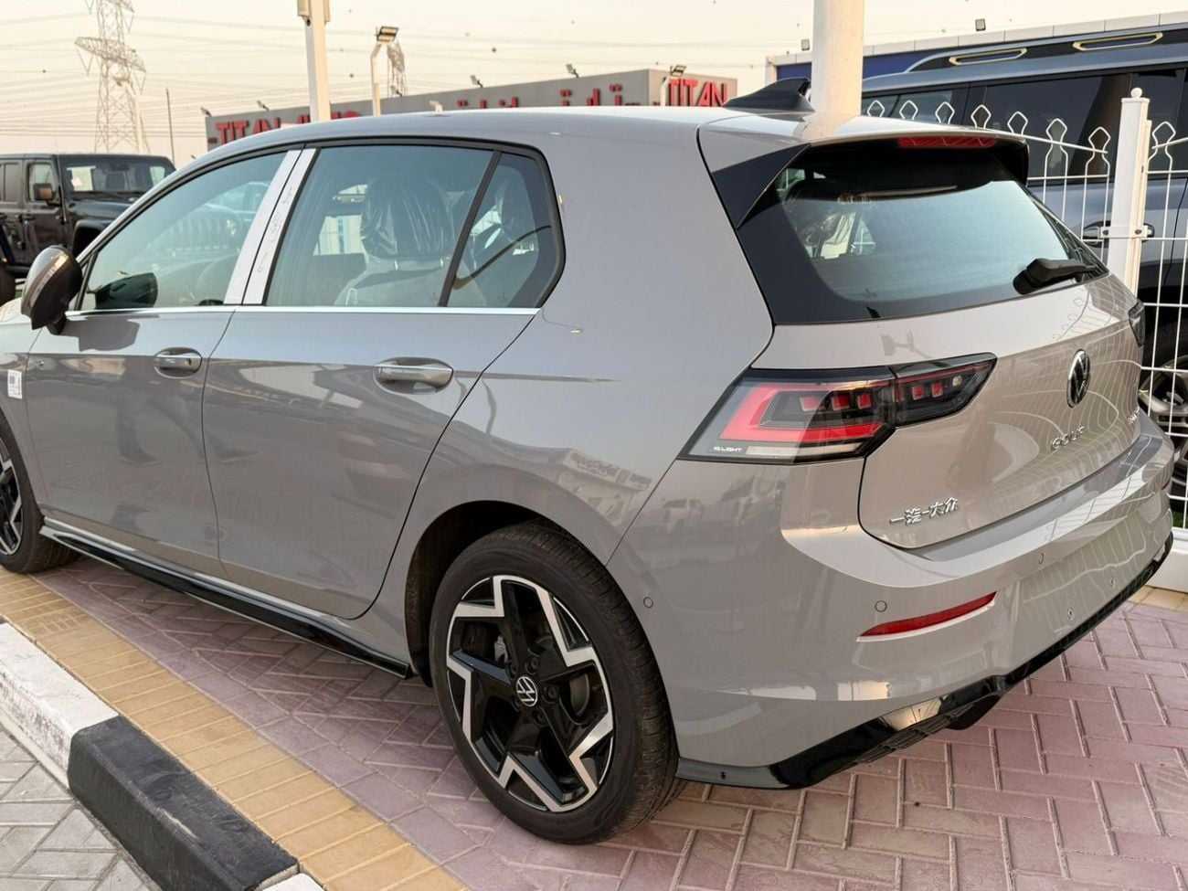 Volkswagen Golf R Golf8 R Line 2025