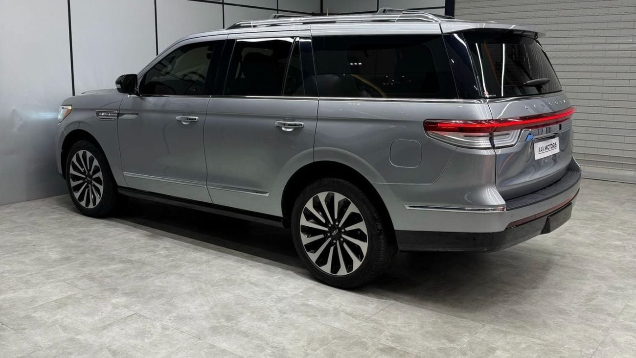 Lincoln Navigator Std 3.5L | GCC Specs | Warranty & Service Contract Until 2029 | Only 5,000 KM