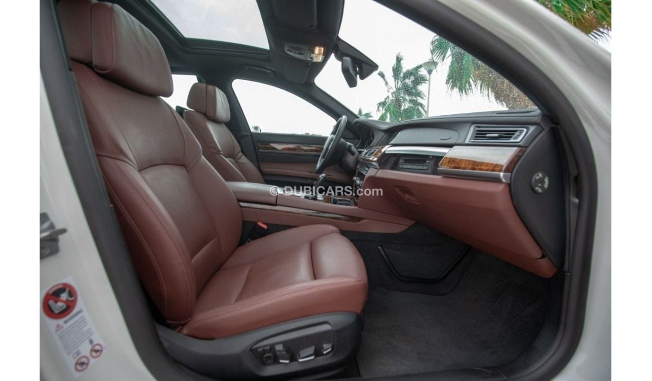 بي أم دبليو 740Li بي أم دبليو 740 Li خليجي 6 سلندر كامل المواصفات