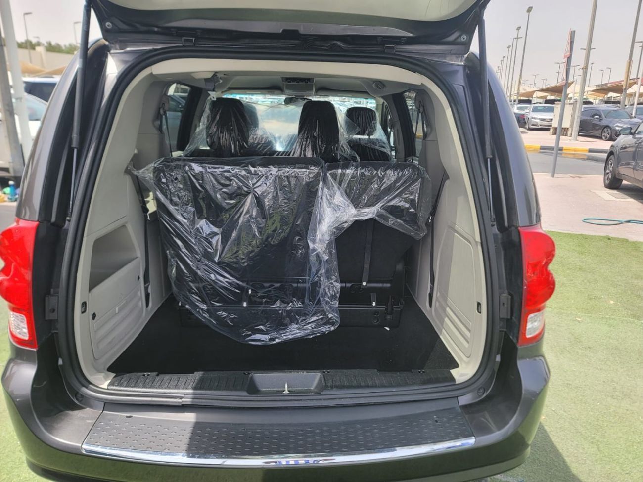 دودج جراند كارافان