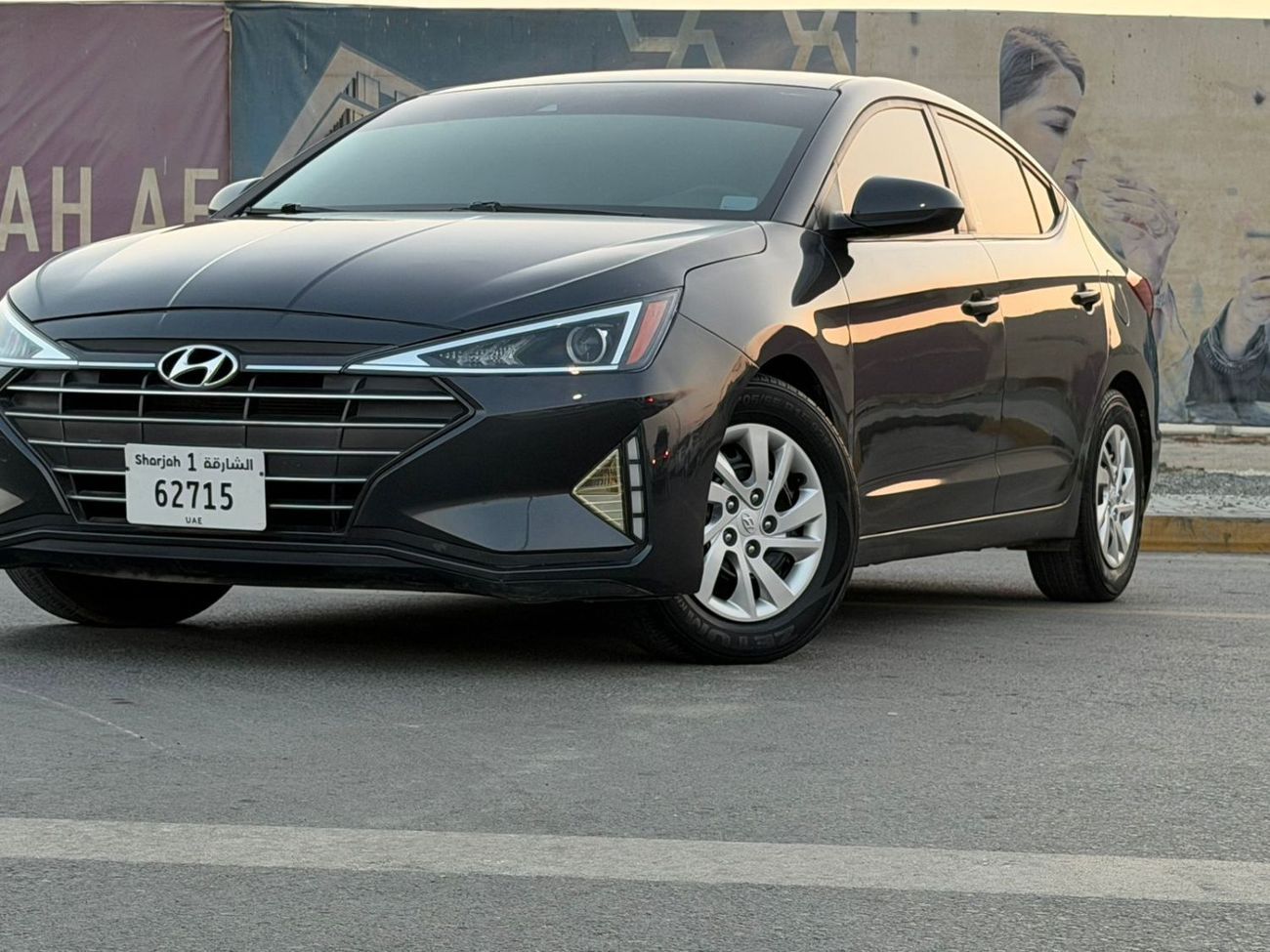 Hyundai Elantra GL 2.0L Luxury and top condition