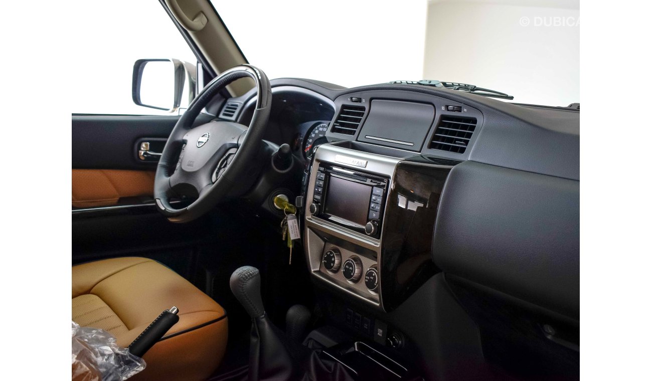 Nissan Patrol Super Safari 4.8L 5 Doors Manual Transmission With 3 Years or 100,000KM GCC Warranty!!