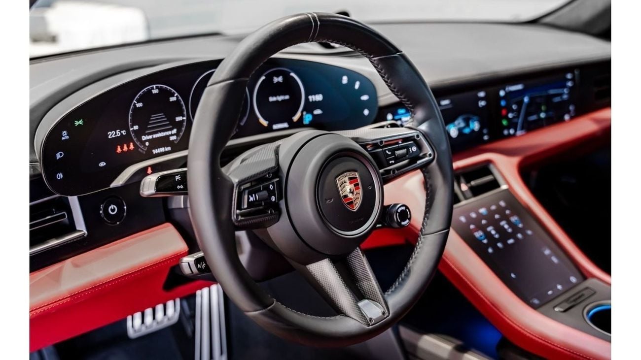 بورش تايكان 2023 Porsche Taycan GTS, 2027 Porsche Warranty, Interior Matte Carbon, Low KMs, GCC