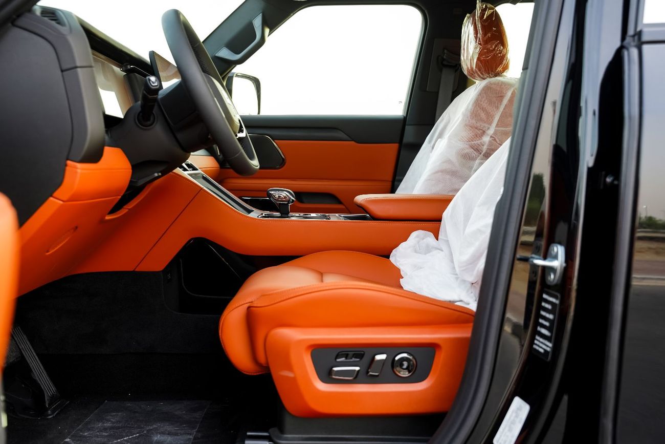 روكس 01 2026 ROX 01 VIP  Hybrid 6-Seaters GCC with 2 keys AWD 0Km