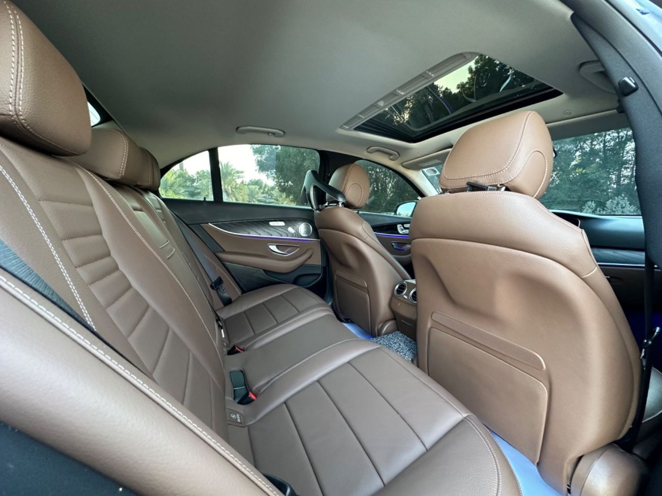 Mercedes-Benz E300 Premium + Merceds e3002020