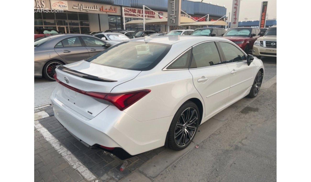 Toyota Avalon 2019