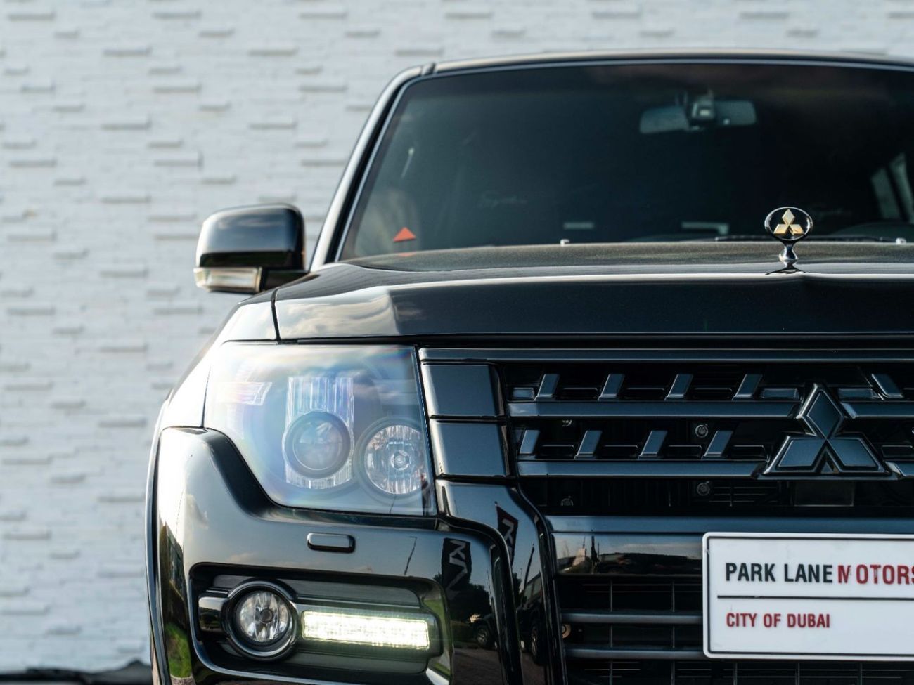 Mitsubishi Pajero GLS Mid 3.8L (243 HP)