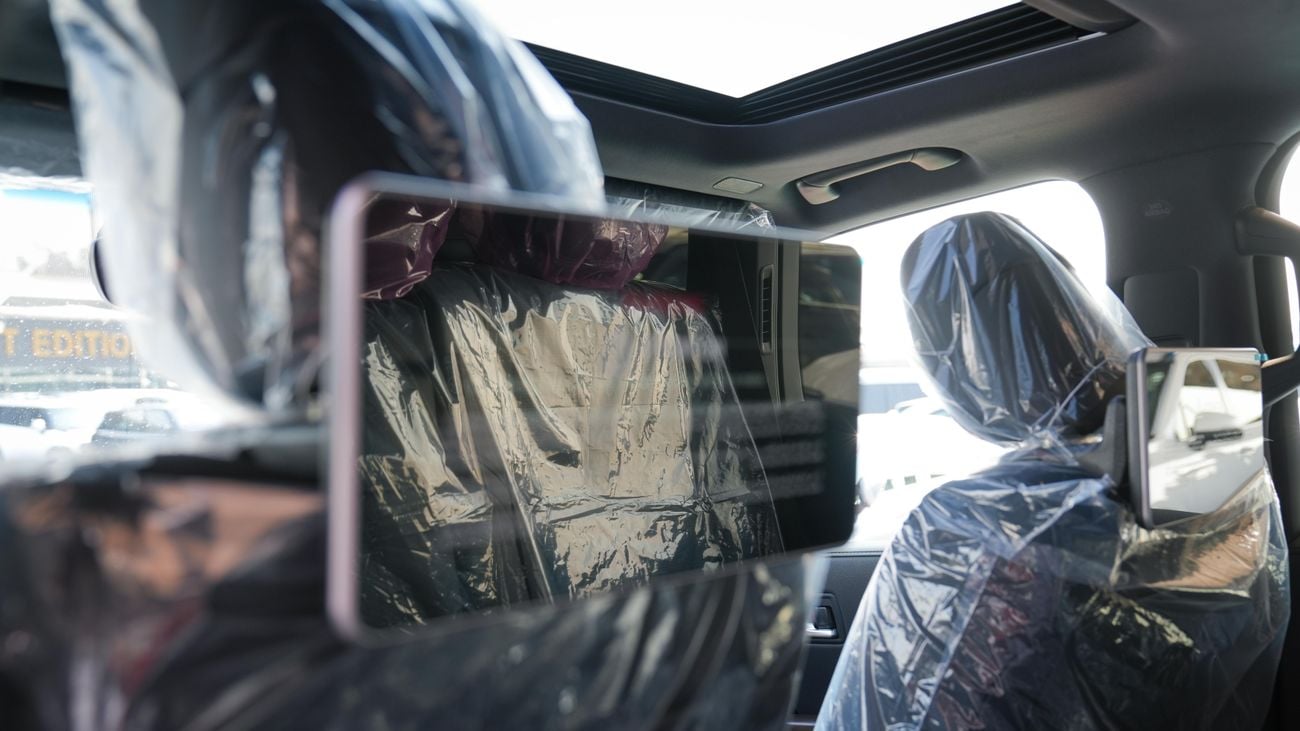 تويوتا لاند كروزر LX