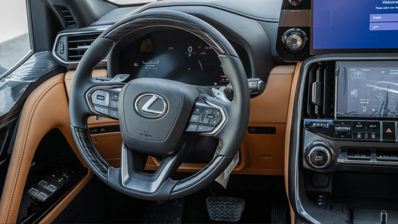 لكزس LX 700h SIGNATURE