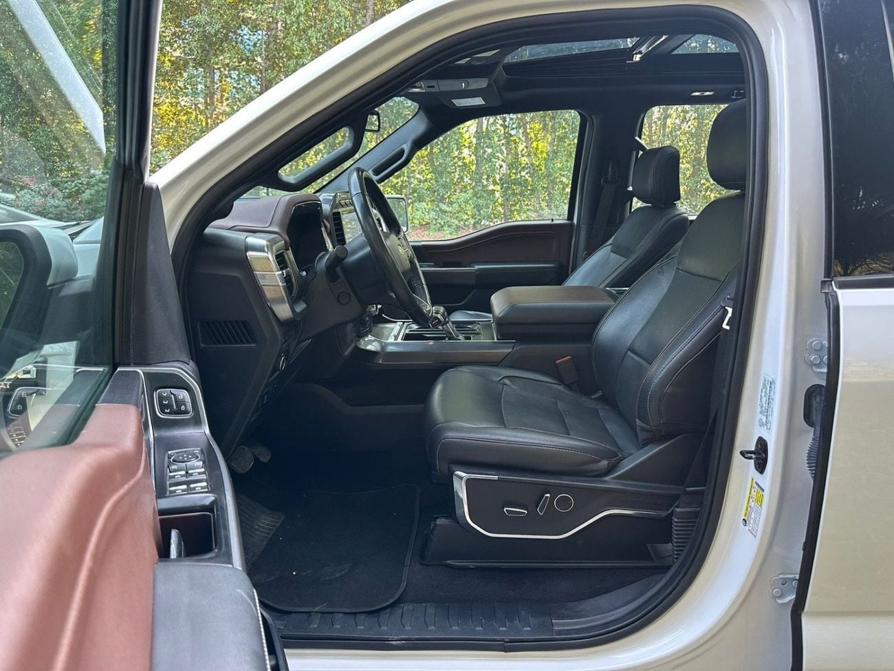فورد F 150 Lariat 3.5L 2023 Ford F-150 Lariat | power Boost | V6 | American specs
