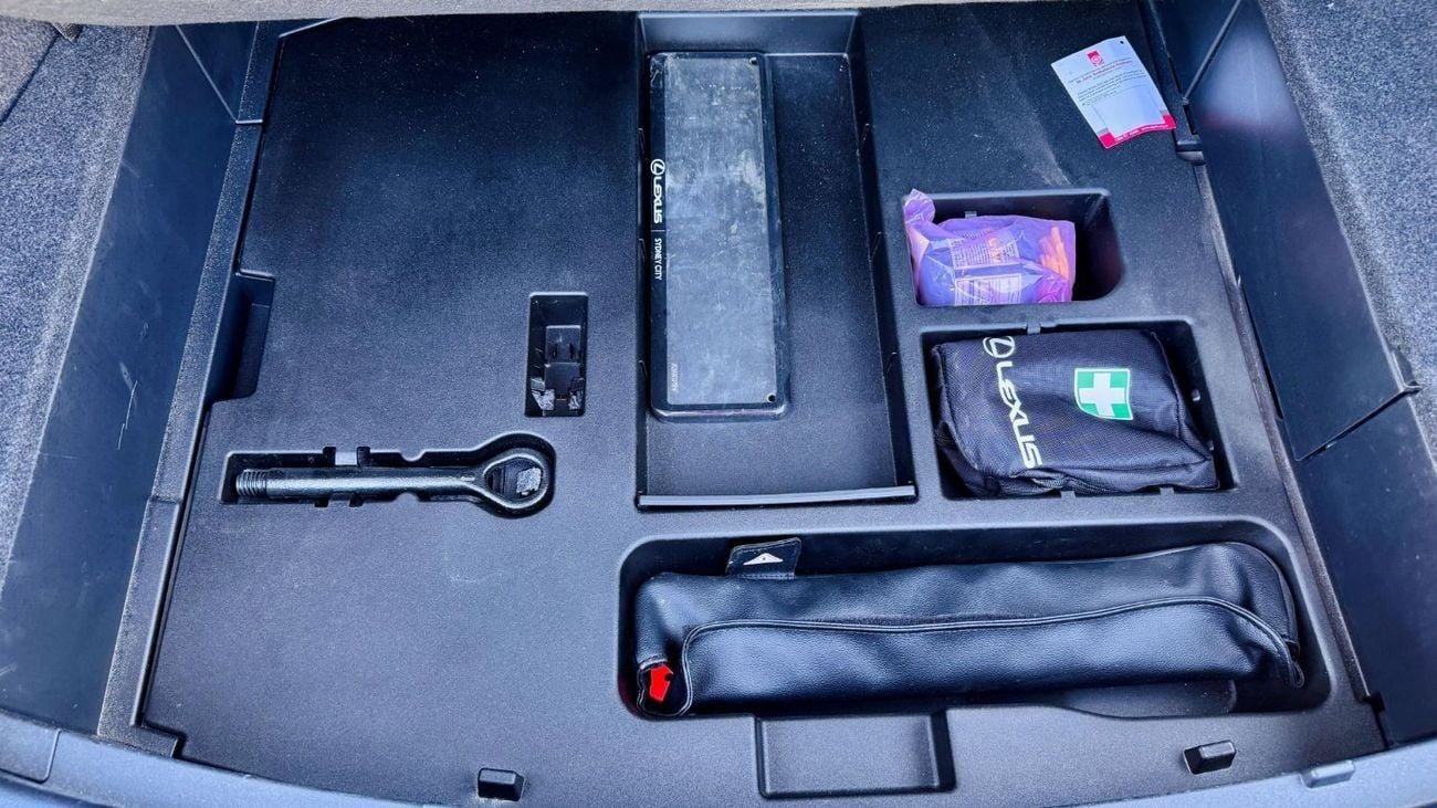 Lexus UX250h PREMIUM CONDITION | WHITE COLOR | 2.0L HYBRID ENGINE | RHD | 2021 | REAR VIEW CAMERA