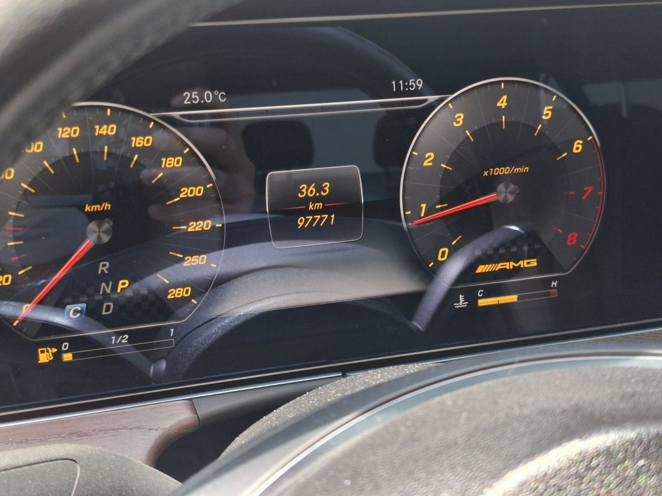 مرسيدس بنز E300 AMG E300 2017