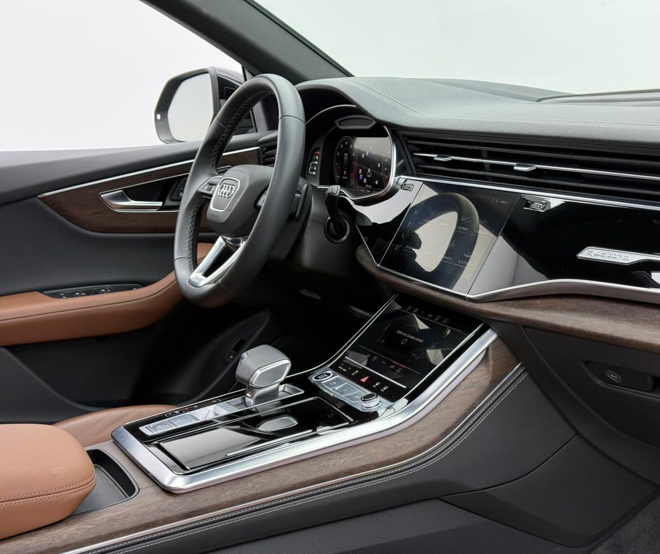 Audi Q8 2024 Audi Q8 Progress 55 TFSI Quattro, 2029 Audi Warranty + Service Pack, Low Km, Fully Loaded, GCC