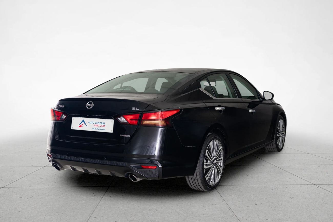 Nissan Altima SL 2.5L SL 2.0