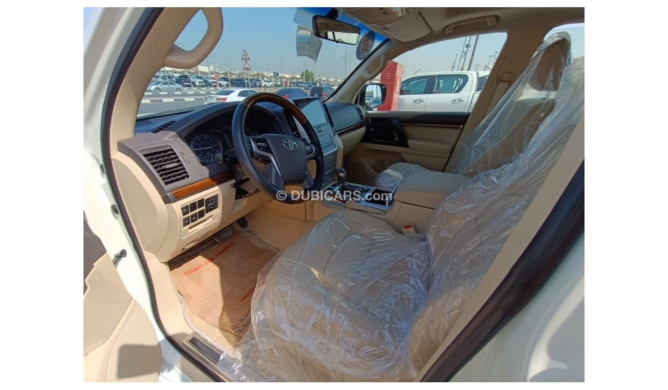 Toyota Land Cruiser GXR The car is very good, in perfect condition, looks clean from the inside and outside without any