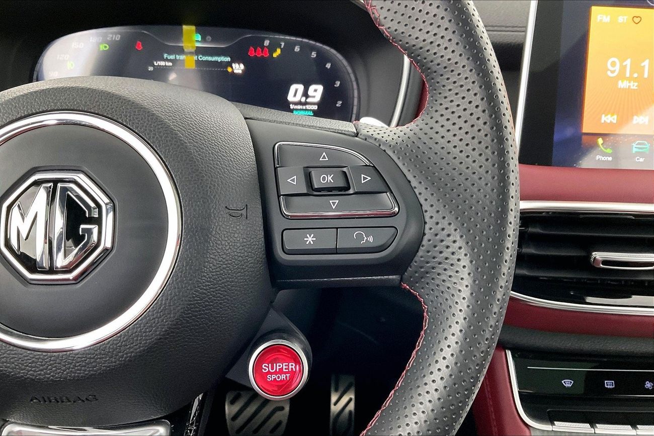 أم جي RX8 Comfort | ضمان مجاني لمدة عام | 0 دفعة أولى