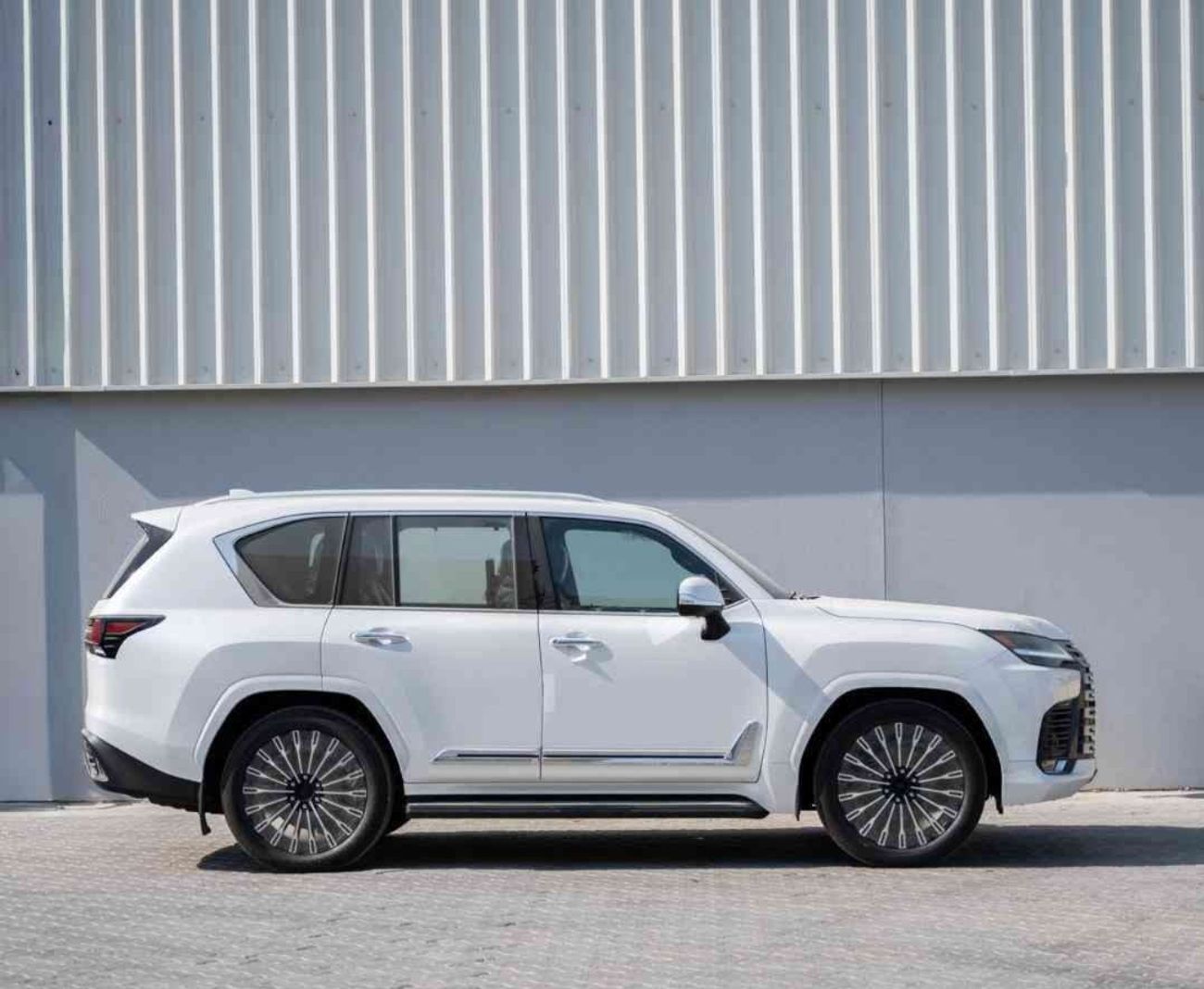 Lexus LX 700h 2026 Lexus LX700h VIP HEV (4-Seater) 3.5L V6 Twin-Turbo Hybrid A/T 4WD Export Only