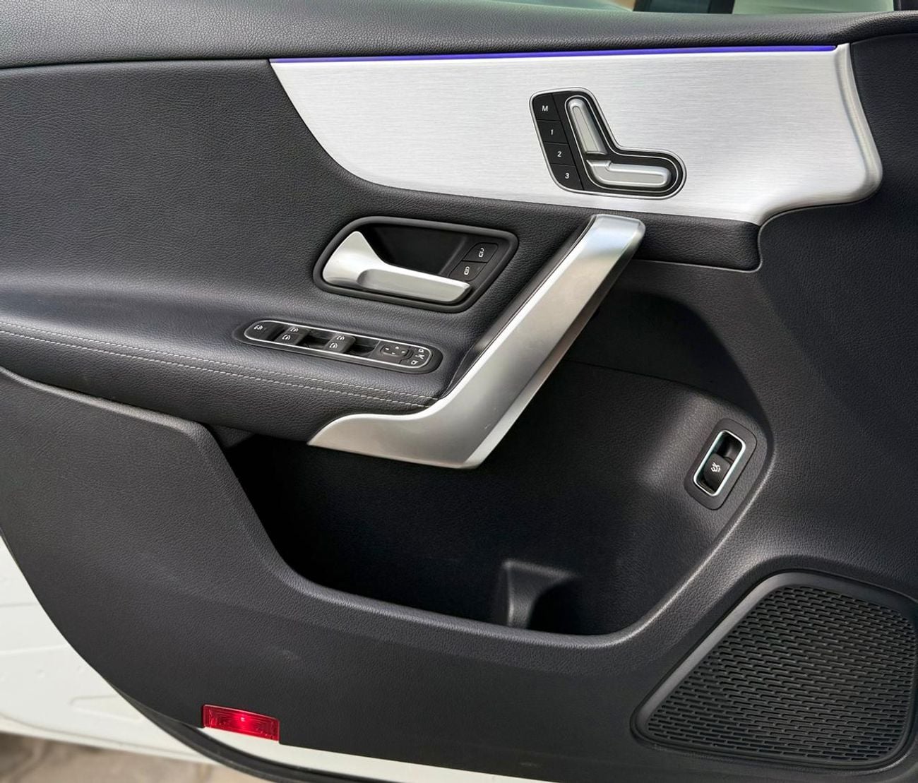 مرسيدس بنز A 220