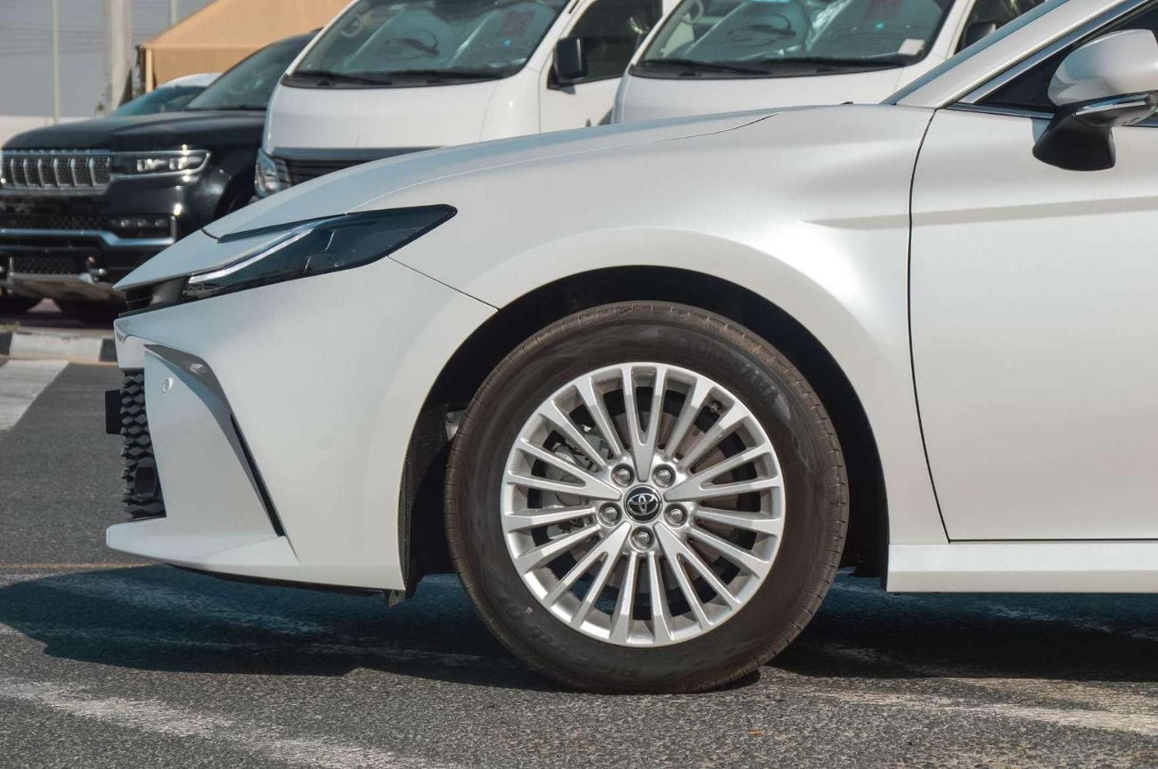 تويوتا كامري TOYOTA CAMRY LE 2.5L FWD PETROL SEDAN 2026