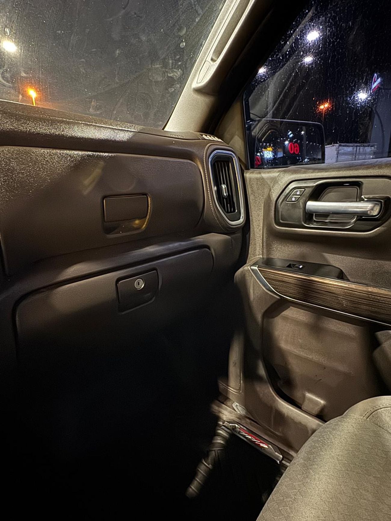 شيفروليه سيلفارادو شيفروليه سيلفرادو شاهين (خليجي)