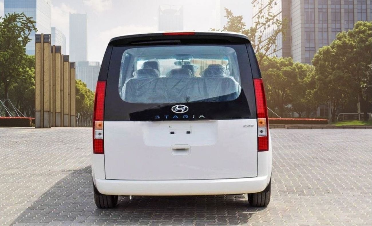 Hyundai Staria 2.2 L, DIESEL, M/T, 11 SEATER, 2023 MODEL, 17 ALLOY WHEELS