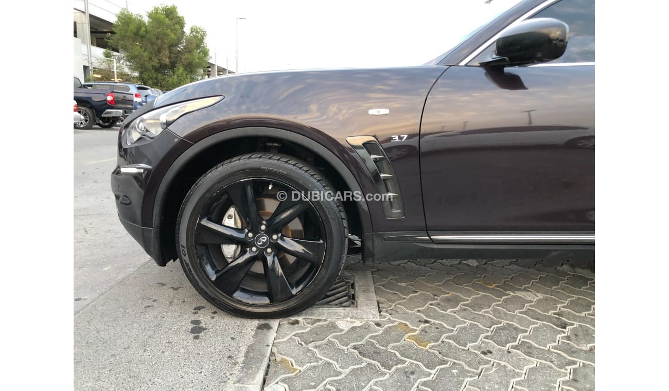 Infiniti QX70 GCC QX70S