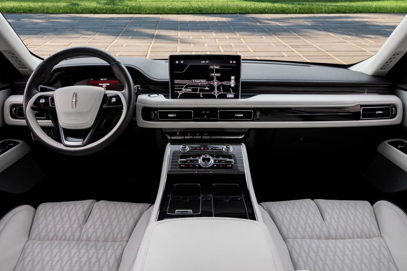 Lincoln Aviator Aviator Presidential | 4,211 P.M | 0% Downpayment | AVIATOR PRESIDENTIAL | WARRANTY 2029 | Ramadan O