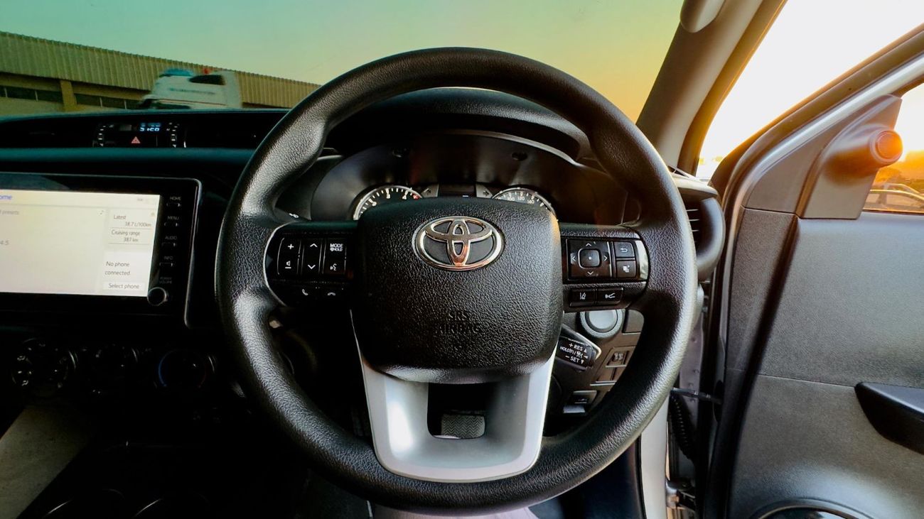 تويوتا هيلوكس -