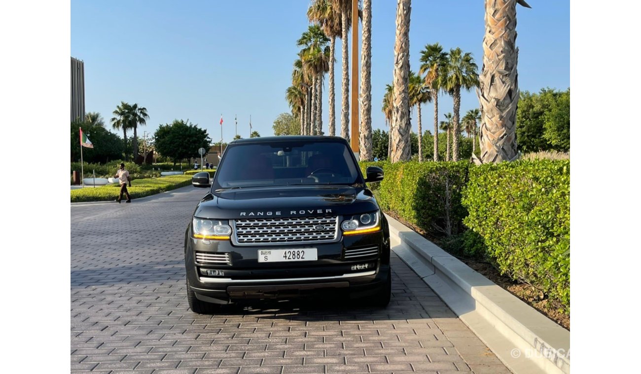 Land Rover Range Rover Vogue SE Supercharged GCC SE 2016. 65000kms